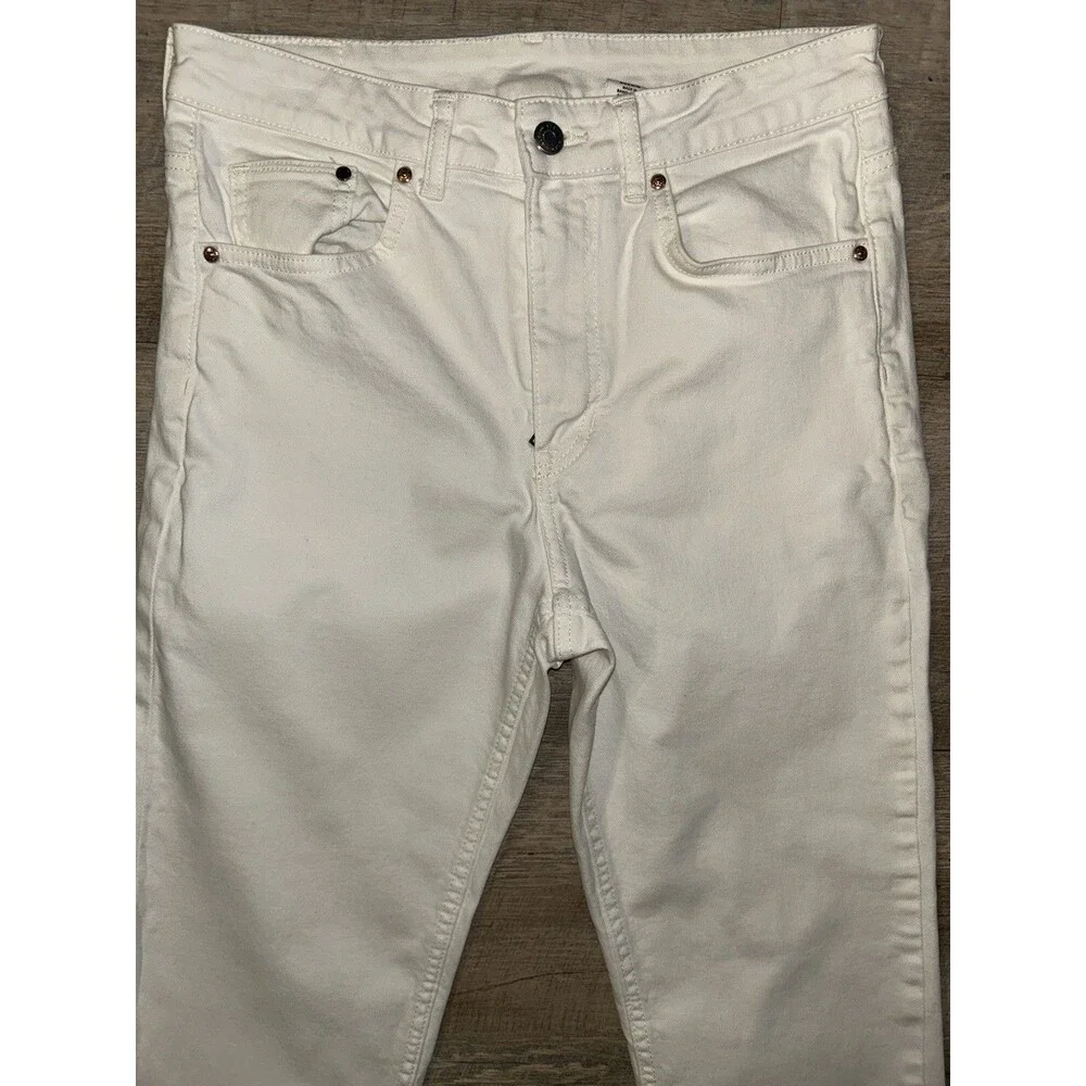 H&M & Denim White Straight Leg Jeans Size 8 High Waist Ankle Length Stretch